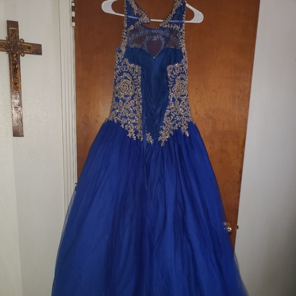 Prom dress - Picture 4 of 4